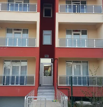 Elit Apartamento *